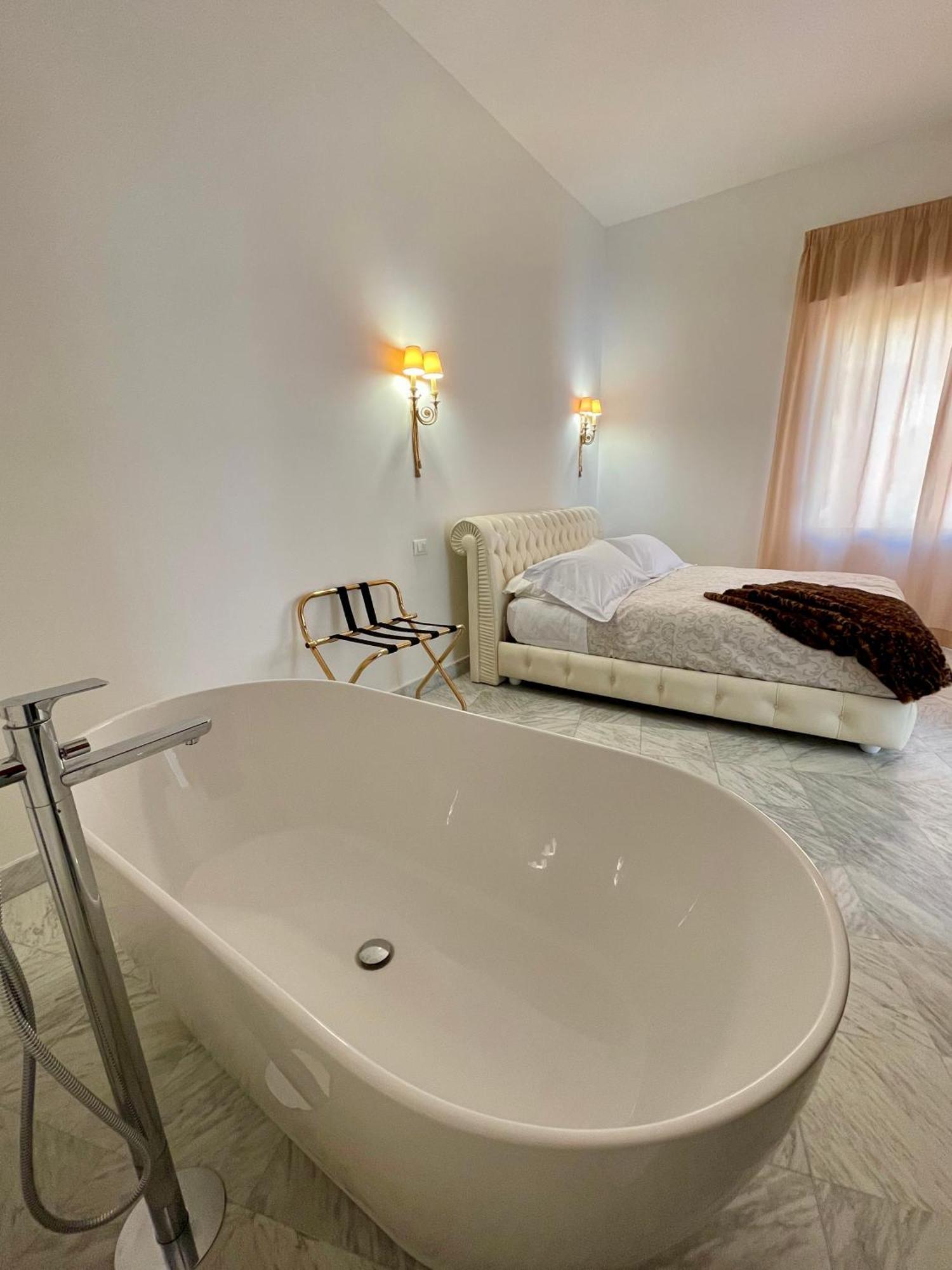 Andrews Luxury
