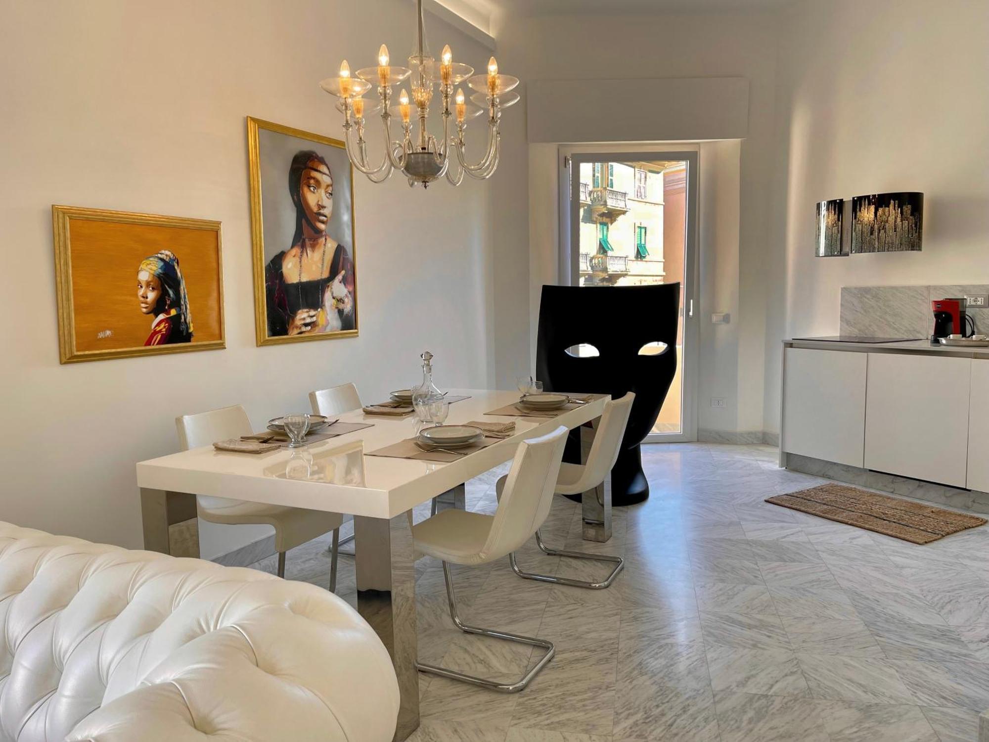 Andrews Luxury *
